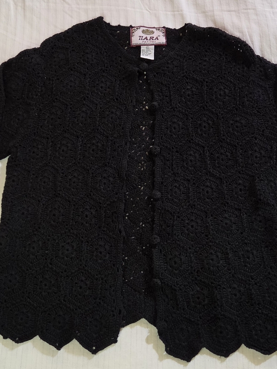 Tiara Sweaters - Vintage Tiara Petites Black Women's Black Crochet Knit Button-Front Cardigan